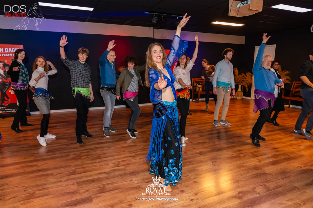 Workshop op de open dag bij dansschool Dos Bailadores